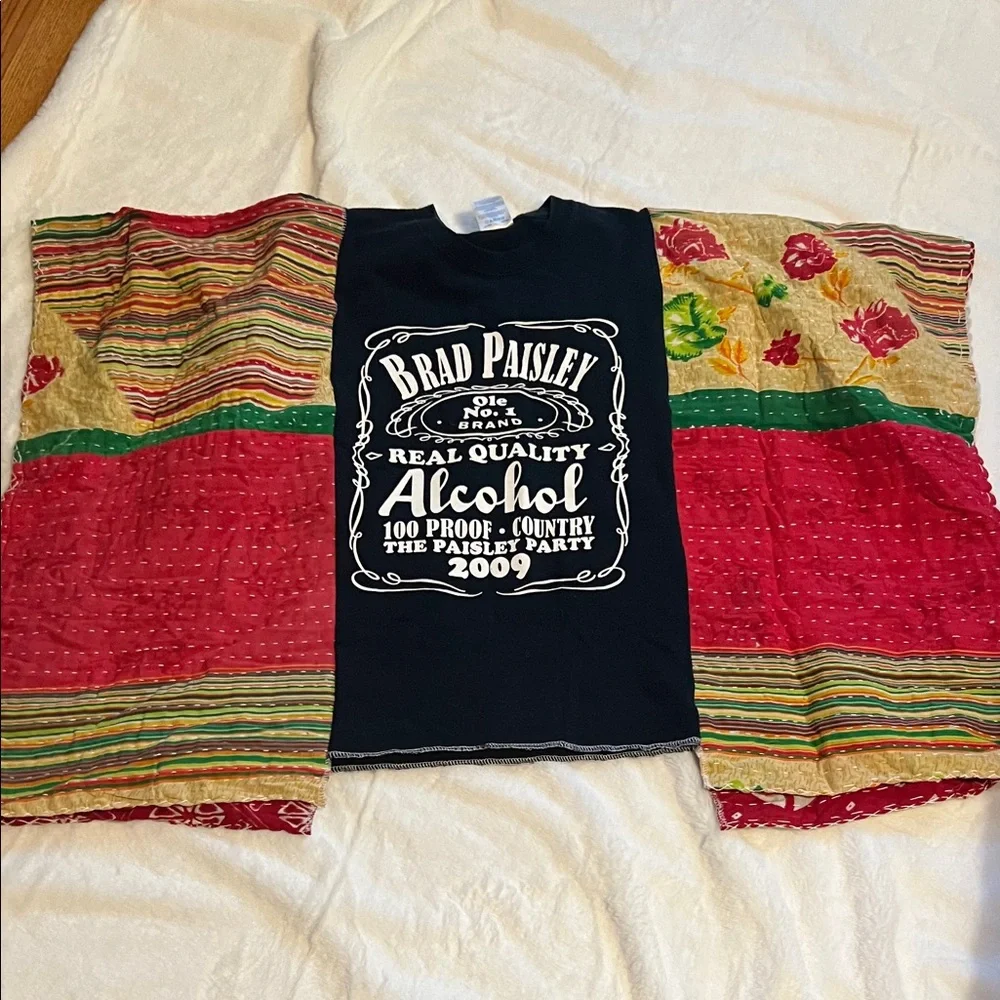 Van Helen Tour tee Colorful Graphic Poncho Top - Picture 10 of 12